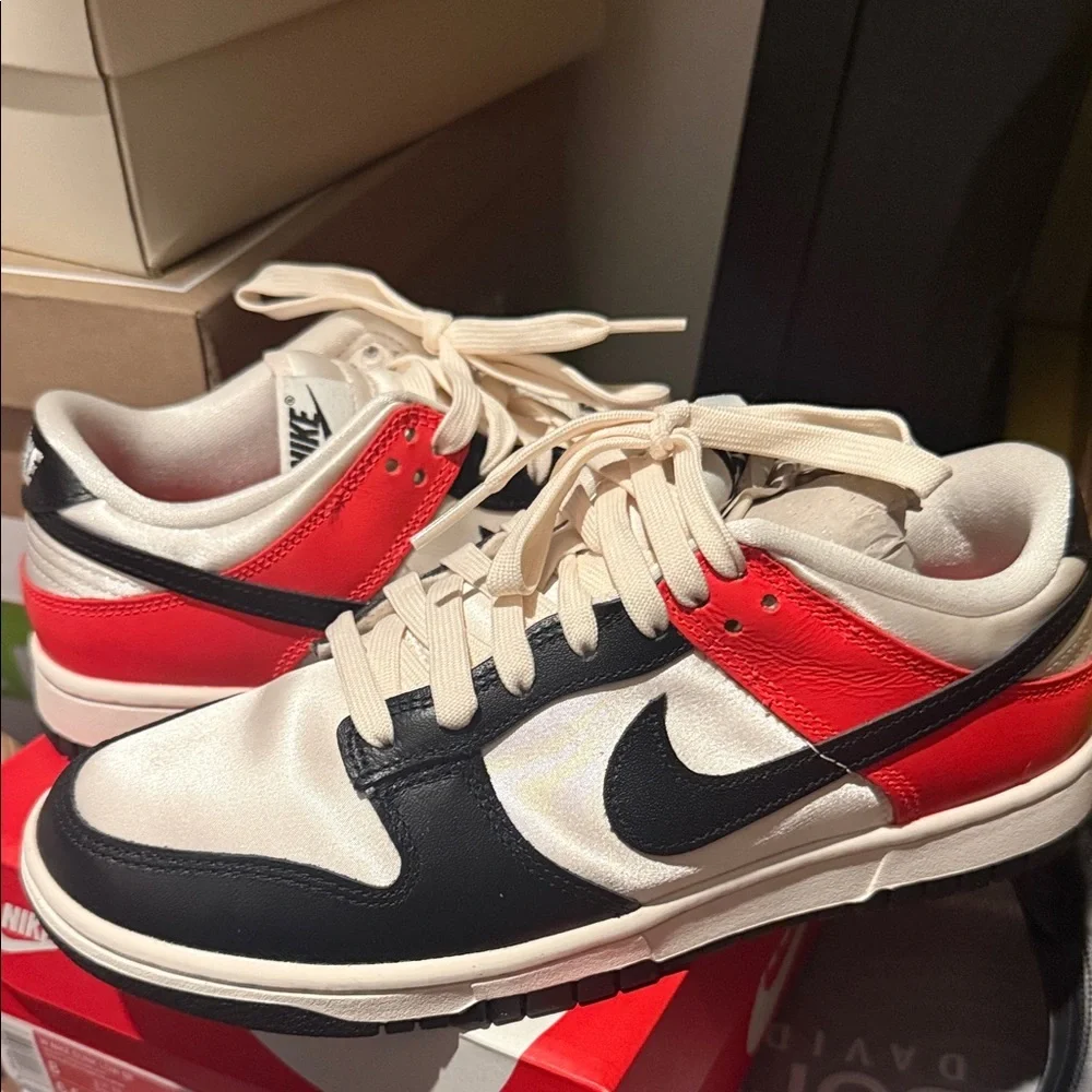 Nike Women's Black, White & Red Low-Top Sneakers